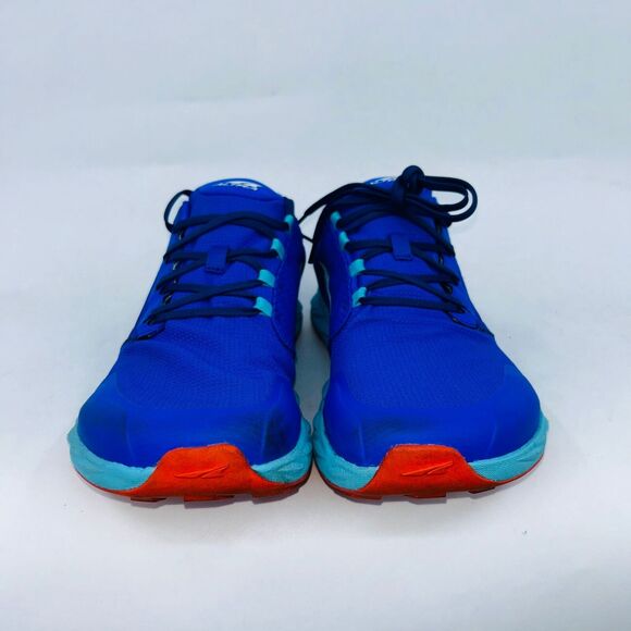 Athletic_Shoes
